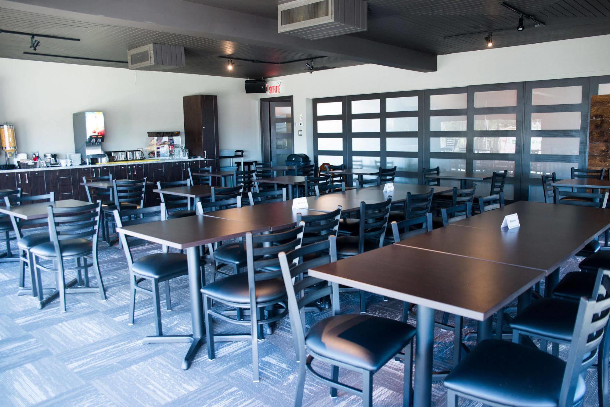 Hotel Econo-One Amos ภายนอก รูปภาพ